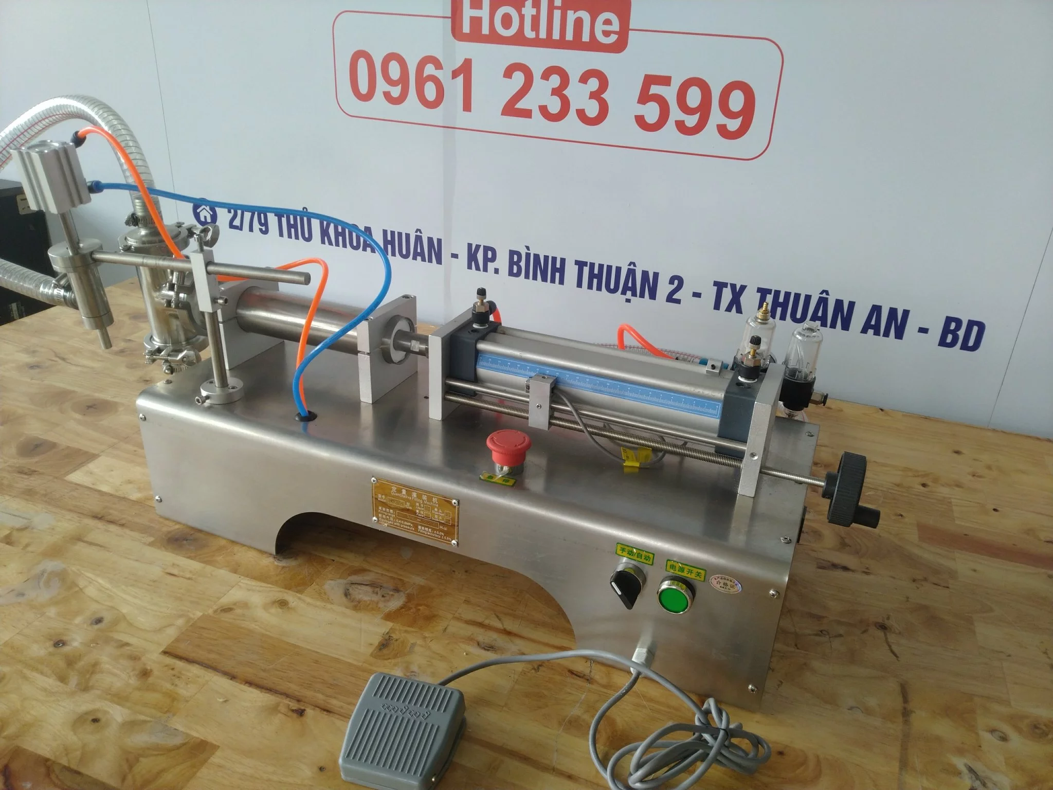 Alternative view of Máy Chiết Rót Hút Trực Tiếp 100-1000ml