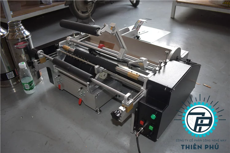 Alternative view of Máy Dán Decal Hồ Keo