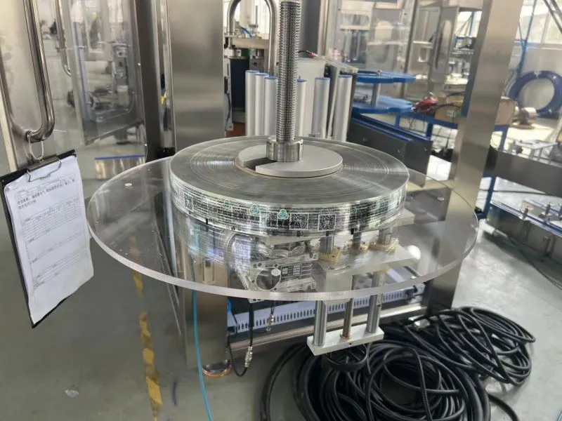 may dan nhan keo nong chay 06