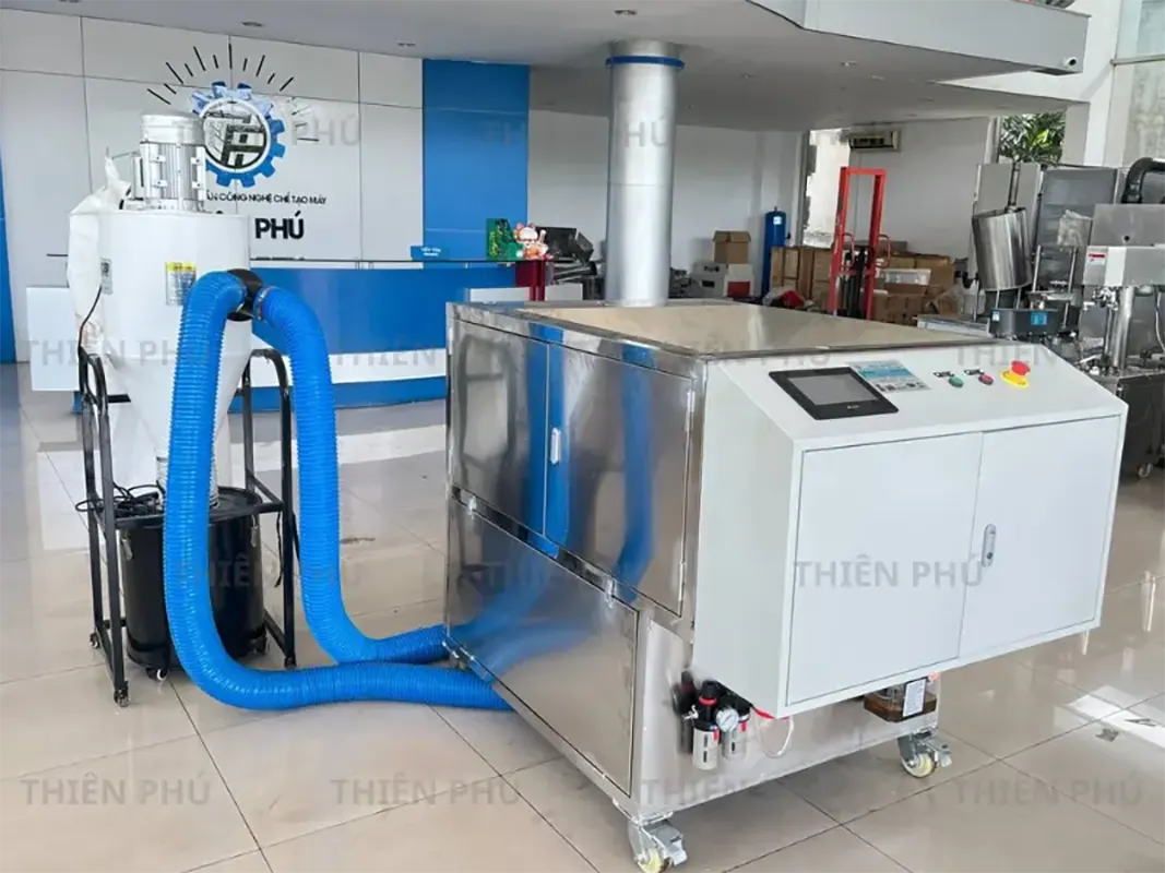 Bàn giao máy cưa hạt macca cho hộ kinh doanh Bùi Thị Hương