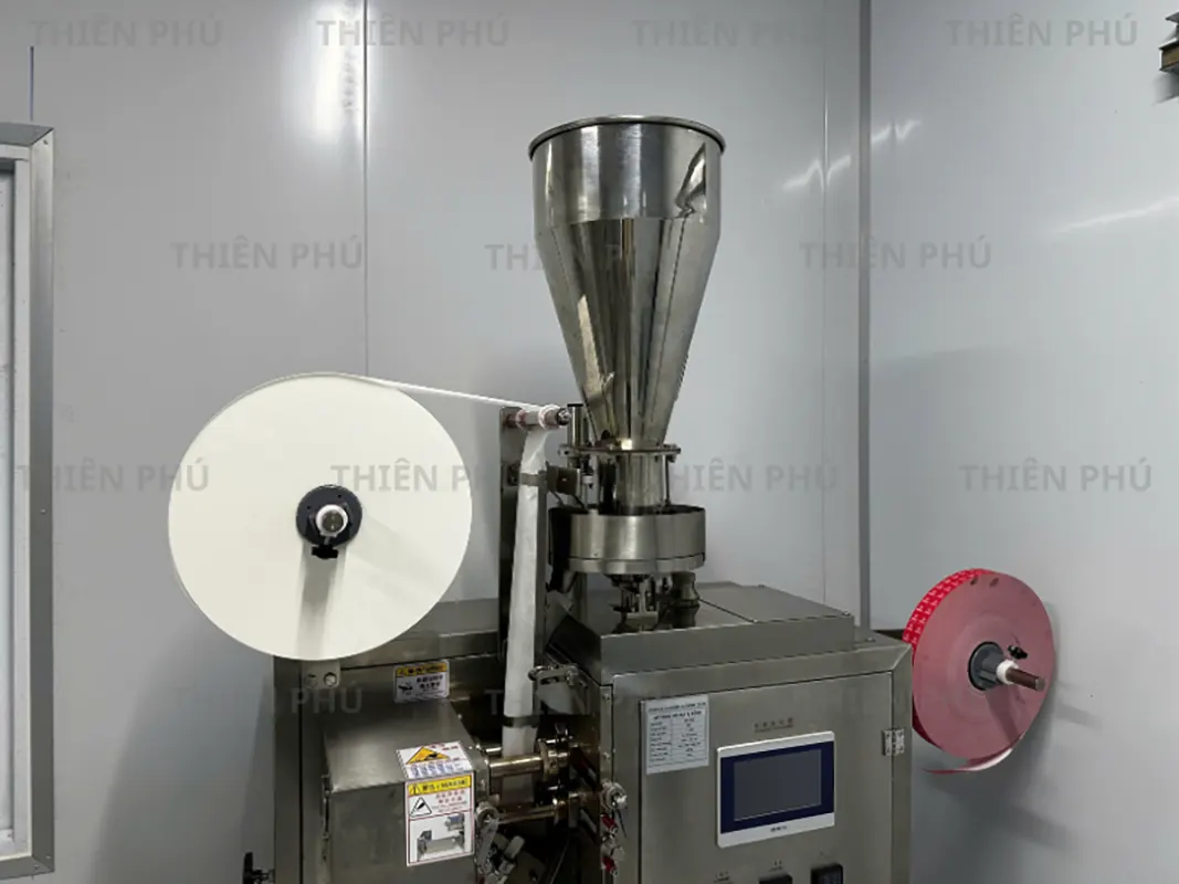 bàn giao máy đóng gói trà túi lọc 2 lớp cho công ty HICHAGOL
