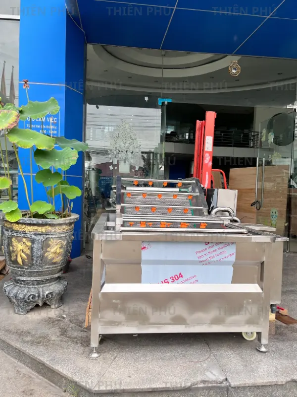bàn giao máy rửa rau củ cho công ty Lộc Thủy
