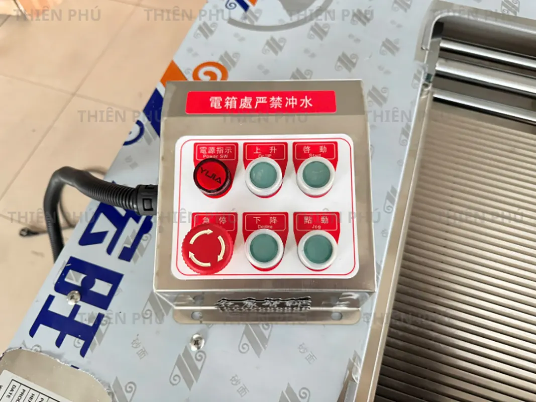 Hoàn Tất Bàn Giao Máy Thái Lát Cá Cho Công Ty Cổ Phần Thực Phẩm Nipponham Việt Nam Tại Long An 3 may thai lat ca 2