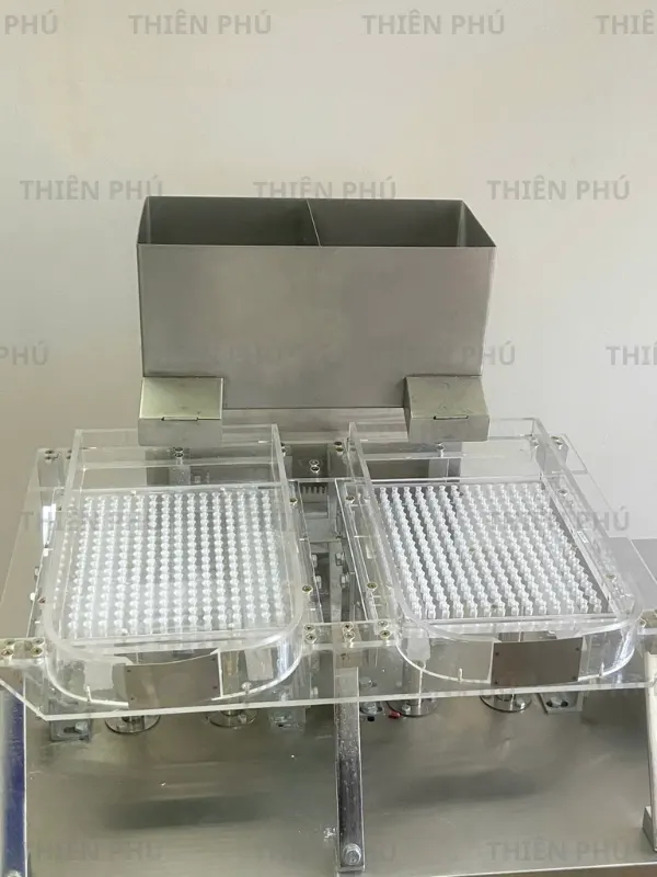 bàn giao máy điền viên nang cho công ty Đức Thành Sài Gòn
